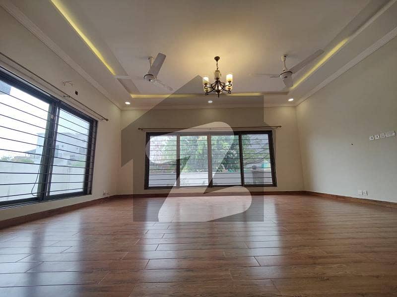 | 1 Kanal Full House Available For Rent| | 1 Kanal Full House Available For Rent|