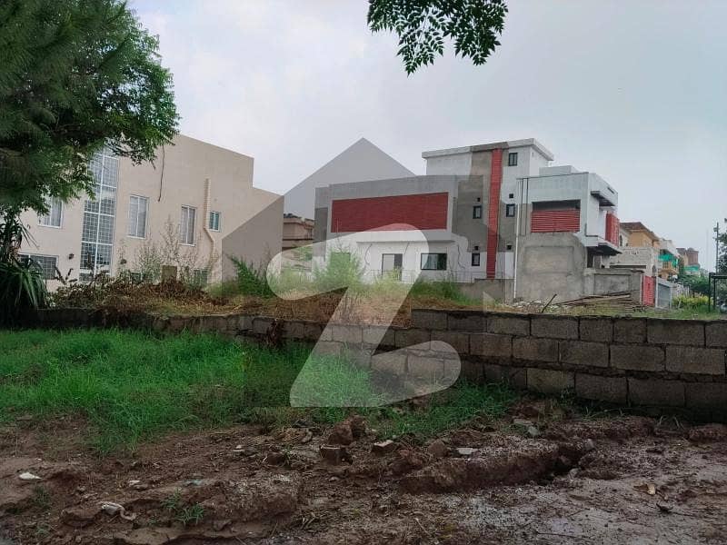 ای ۔ 11 اسلام آباد میں 1 کنال رہائشی پلاٹ 7.6 کروڑ میں برائے فروخت۔ ای ۔ 11 اسلام آباد میں 1 کنال رہائشی پلاٹ 7.6 کروڑ میں برائے فروخت۔