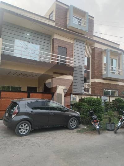 Centrally Located Room In Wapda Town Phase 2 Is Available For Rent