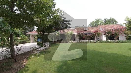 FOR SALE 20 KANAL Corner Farmhouse with Beautiful Lawn Chak Shehzad