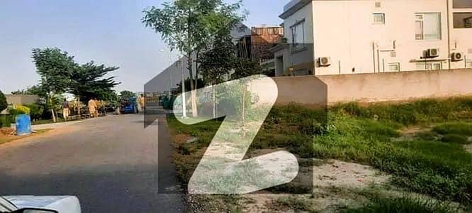 ڈی ایچ اے فیز9 پریزم - بلاک جے ڈی ایچ اے فیز9 پریزم,ڈی ایچ اے ڈیفینس,لاہور میں 5 مرلہ رہائشی پلاٹ 65.0 لاکھ میں برائے فروخت۔