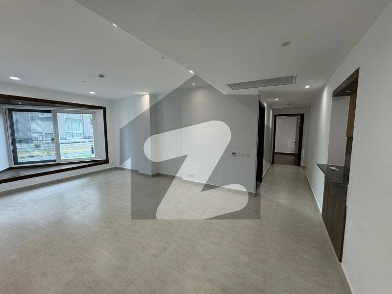 BRAND NEW 3 BED FACING PARK APARTMENT AVAILABLE FOR RENT