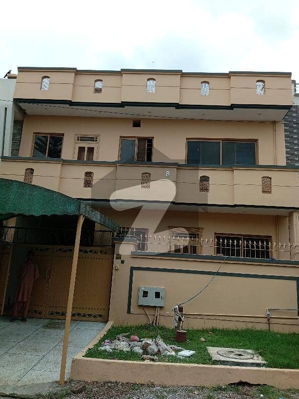 جی ۔ 13/2 جی ۔ 13,اسلام آباد میں 5 کمروں کا 8 مرلہ مکان 5.25 کروڑ میں برائے فروخت۔ جی ۔ 13/2 جی ۔ 13,اسلام آباد میں 5 کمروں کا 8 مرلہ مکان 5.25 کروڑ میں برائے فروخت۔