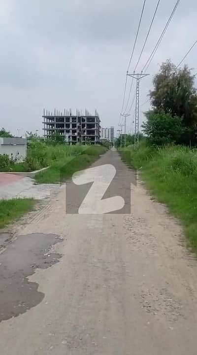 رِیور گارڈن اسلام آباد میں 1 کنال رہائشی پلاٹ 2.5 کروڑ میں برائے فروخت۔