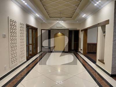 HOUSE FOR RENT IN F-6