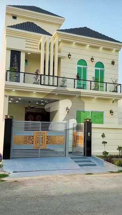 سٹی ہاؤسنگ سوسائٹی سیالکوٹ میں 4 کمروں کا 5 مرلہ مکان 2.1 کروڑ میں برائے فروخت۔