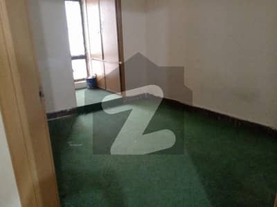 G 10. MARKAZ FLAT AVAILABLE FOR RENT. G 10. MARKAZ FLAT AVAILABLE FOR RENT.