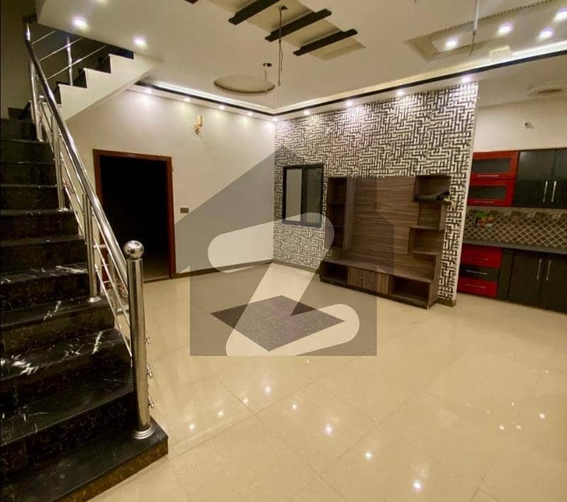 1 Kanal Upper Portion Available For Rent