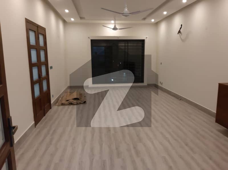 آئی ۔ 8 اسلام آباد میں 3 کمروں کا 14 مرلہ بالائی پورشن 1.4 لاکھ میں کرایہ پر دستیاب ہے۔