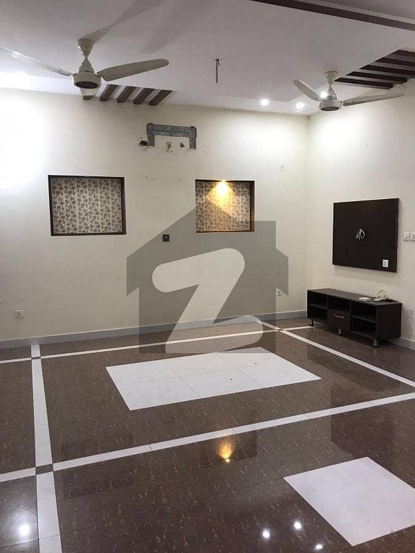 10 Marla Upper Portion For Rent 10 Marla Upper Portion For Rent