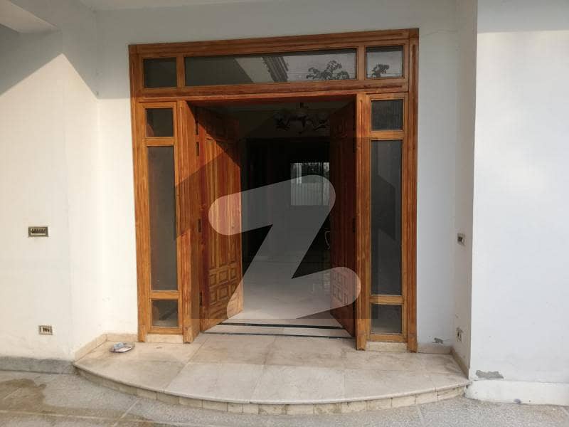 ایف ۔ 7 اسلام آباد میں 5 کمروں کا 2 کنال مکان 8.0 لاکھ میں کرایہ پر دستیاب ہے۔ ایف ۔ 7 اسلام آباد میں 5 کمروں کا 2 کنال مکان 8.0 لاکھ میں کرایہ پر دستیاب ہے۔