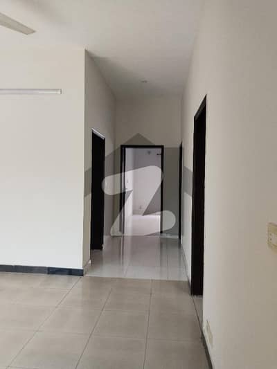 3 Bed Room House Available For Sale in Askari 11 Lahore