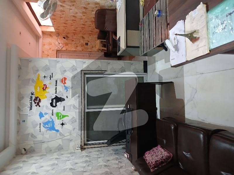 جی ۔ 7 اسلام آباد میں 1 مرلہ دفتر 2.75 کروڑ میں برائے فروخت۔