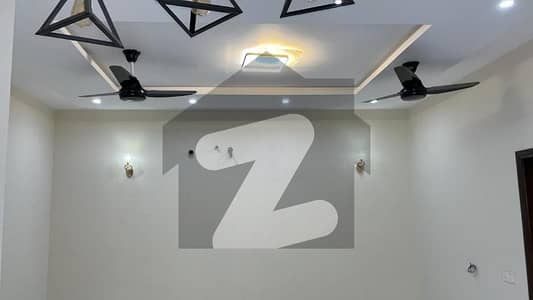 10 Marla Brand New House For Rent