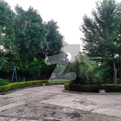 کرباٹھ لاہور میں 26 کنال رہائشی پلاٹ 23.0 کروڑ میں برائے فروخت۔
