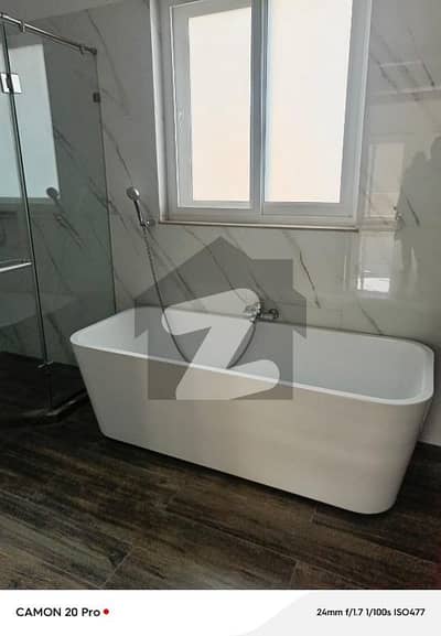 ایف ۔ 8 اسلام آباد میں 5 کمروں کا 1 کنال مکان 9.25 لاکھ میں کرایہ پر دستیاب ہے۔