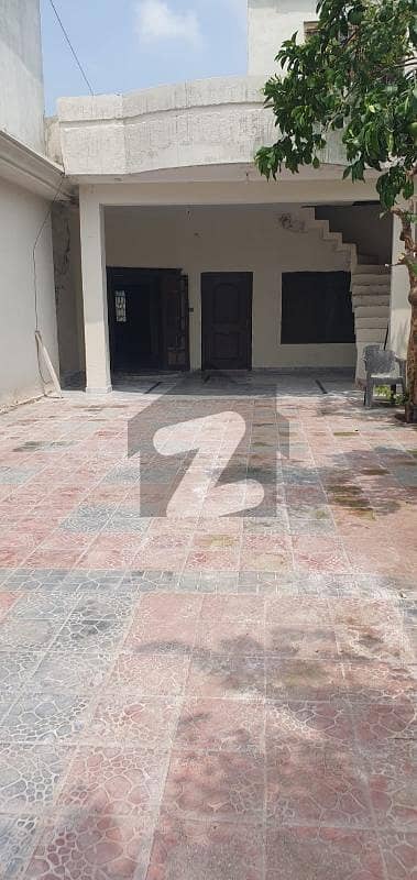 بنی گالہ اسلام آباد میں 3 کمروں کا 1 کنال مکان 75.0 ہزار میں کرایہ پر دستیاب ہے۔