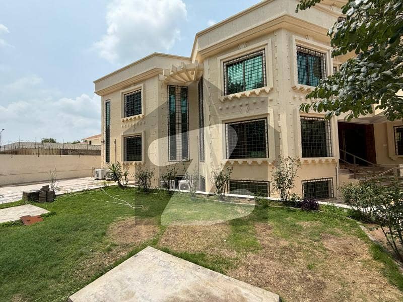 House For Rent In F-7 House For Rent In F-7