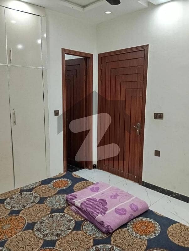 A Prime Location Flat Of 3 Marla In Rs. 30000
