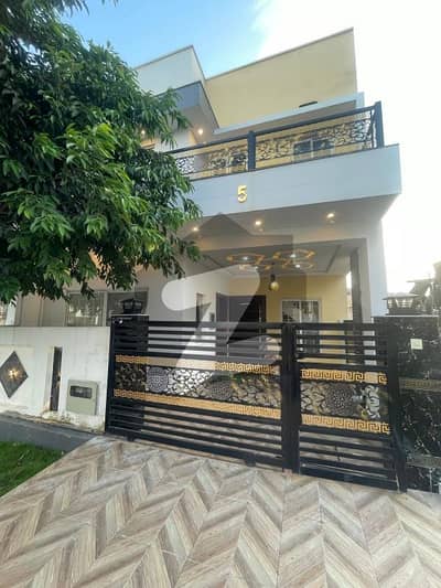 5 Marla Beautiful Brand New House Available For Sale!! Very Reasonable Price