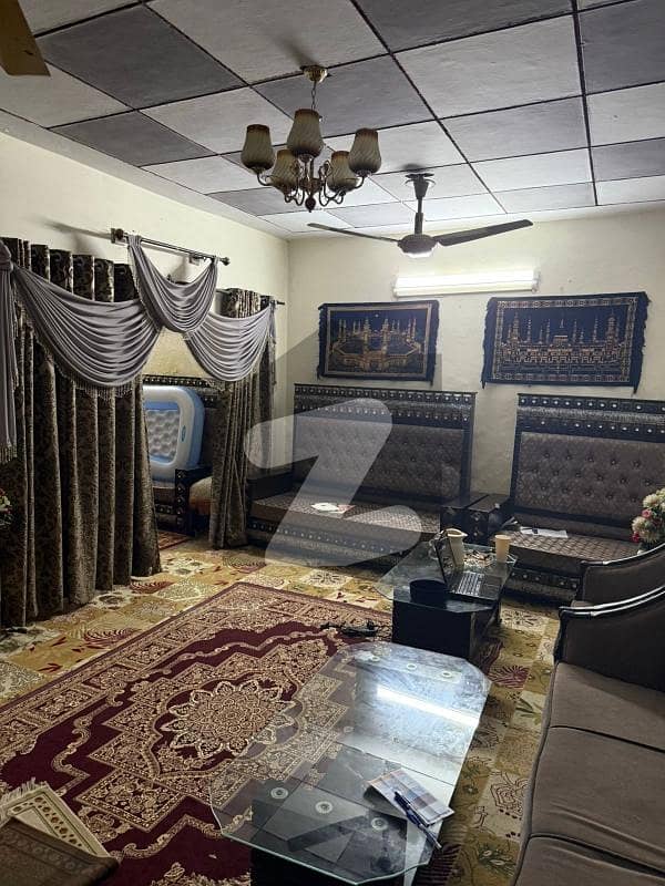 مسلم ٹاؤن راولپنڈی میں 6 کمروں کا 8 مرلہ مکان 3.8 کروڑ میں برائے فروخت۔ مسلم ٹاؤن راولپنڈی میں 6 کمروں کا 8 مرلہ مکان 3.8 کروڑ میں برائے فروخت۔