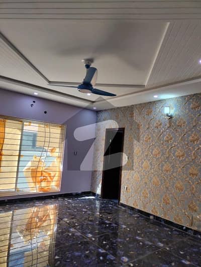 F-10-3 beautiful house available for rent