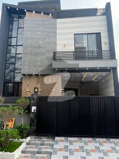 5 Marla Stunning Modern Style House For Sale In Etihad Town At Hot Location