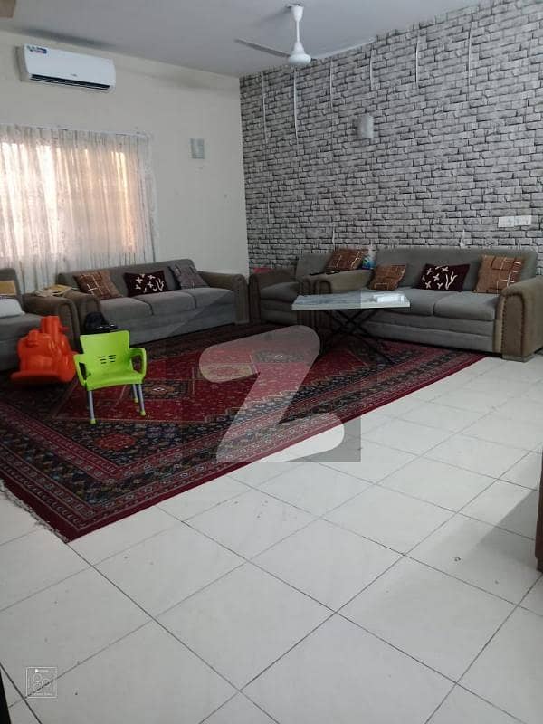 BAUNGLOW FOR SALE PHASE 8 BAUNGLOW FOR SALE PHASE 8