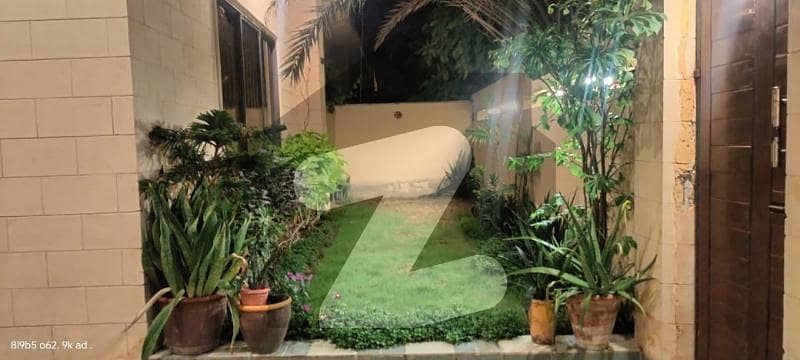 ڈی ایچ اے فیز 6 ڈی ایچ اے ڈیفینس,کراچی میں 1 کمرے کا 2 مرلہ کمرہ 60.0 ہزار میں کرایہ پر دستیاب ہے۔