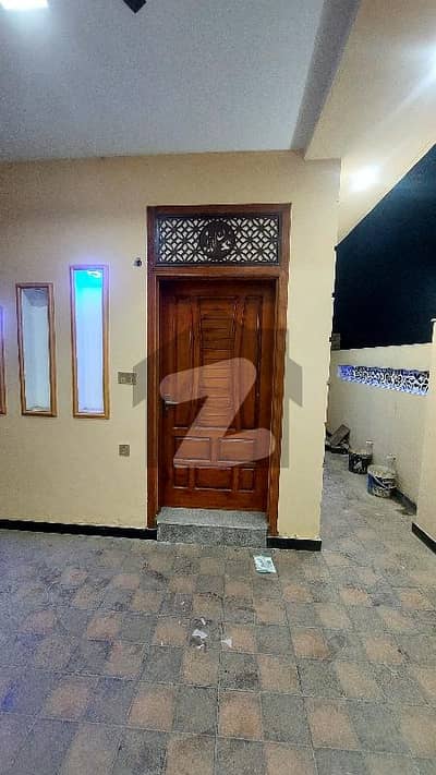 گلشنِ صحت 1 - حمزہ بلاک گلشنِِ صحت 1,ای ۔ 18,اسلام آباد میں 3 کمروں کا 7 مرلہ مکان 1.5 کروڑ میں برائے فروخت۔