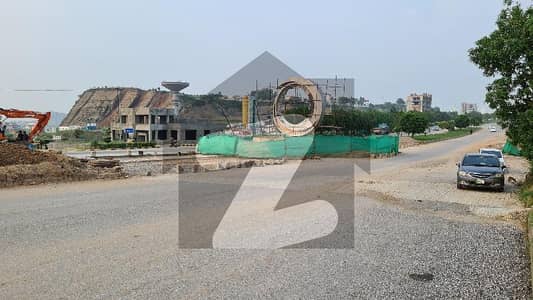Outclass Location Back To Main Boulevard | 1kanal Proper Dimensions Plot