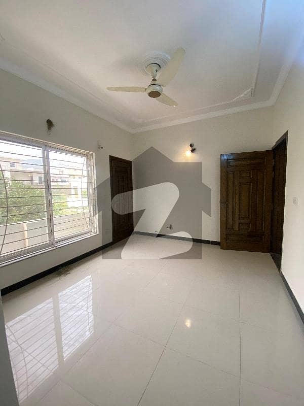 Beautiful Upper Portion For Rent