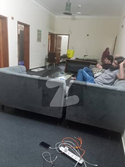 مصطفیٰ ٹاؤن لاہور میں 3 کمروں کا 1 کنال گودام 1.0 لاکھ میں کرایہ پر دستیاب ہے۔