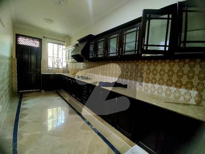 50x90 Kanal Upper portion for Rent G-13