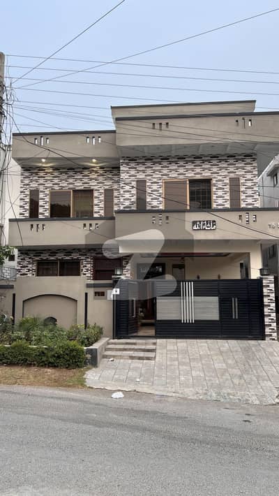 سوان گارڈن ۔ بلاک بی سوان گارڈن,اسلام آباد میں 6 کمروں کا 10 مرلہ مکان 4.25 کروڑ میں برائے فروخت۔