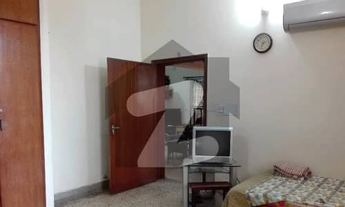 House For sale In Allama Iqbal Town