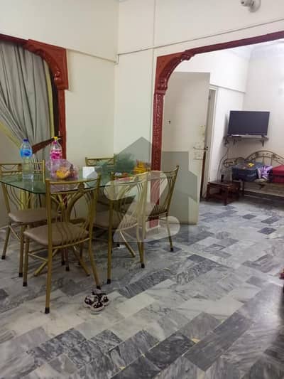 Beautiful Well Ventilated Comfy West Open Apartment