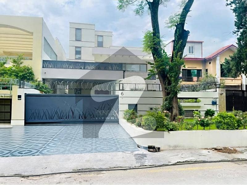 ایف ۔ 6 اسلام آباد میں 5 کمروں کا 1 کنال مکان 40.0 کروڑ میں برائے فروخت۔