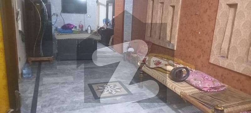 نیسپاک سکیم فیز 1 کالج روڈ,لاہور میں 6 کمروں کا 1 کنال مکان 5.8 کروڑ میں برائے فروخت۔