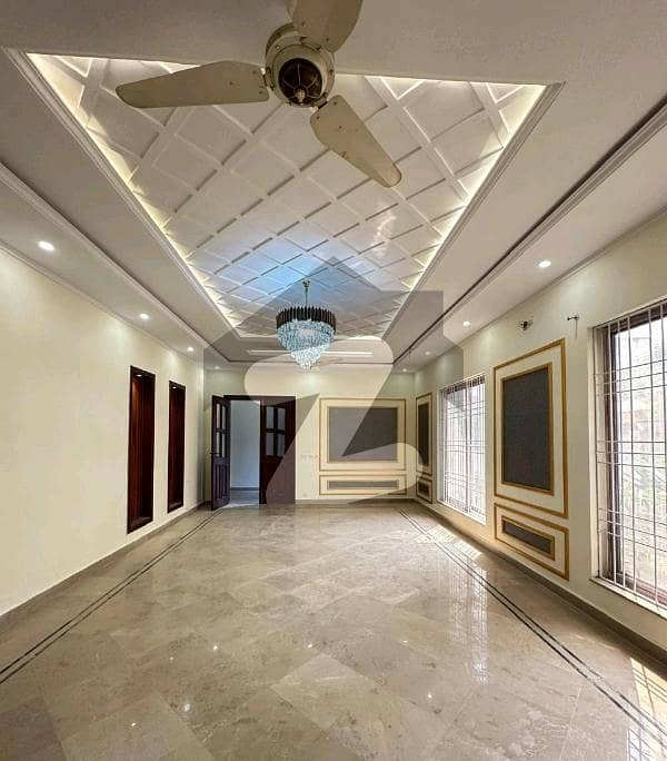 In Bani Gala 1 Kanal House For Sale