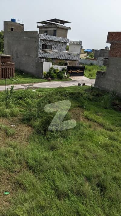 5 Marla Plot is avalabel in Eden Garden with reasonable price.