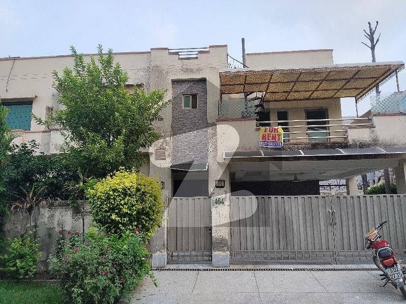 12 MARLA 4 BEDROOMS SD HOUSE AVAILABLE FOR RENT