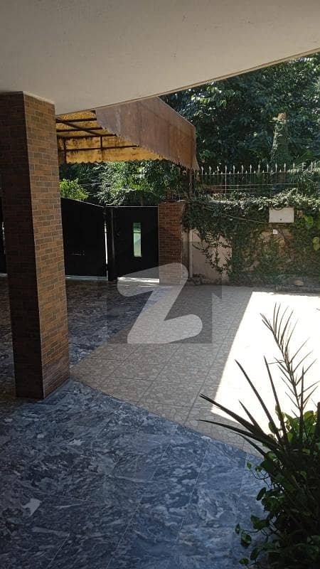 House For Sale In Cantt Beautiful Location