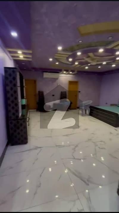 لطیف آباد حیدر آباد میں 3 کمروں کا 18 مرلہ مکان 2.8 کروڑ میں برائے فروخت۔