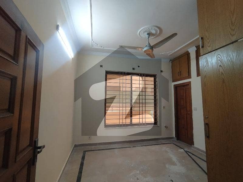 30x60 Beautifull House Prime Location For Sale In G-13/2 30x60 Beautifull House Prime Location For Sale In G-13/2