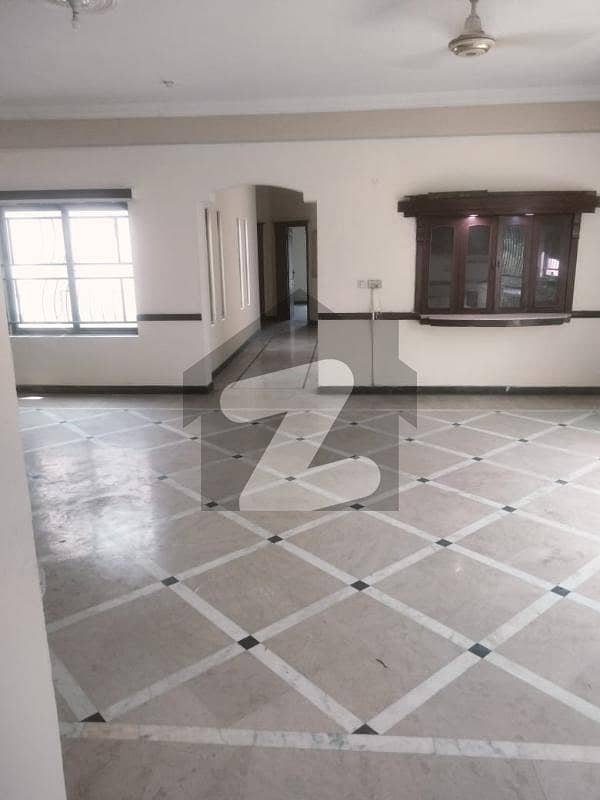 20 Marla Upper Portion For Rent