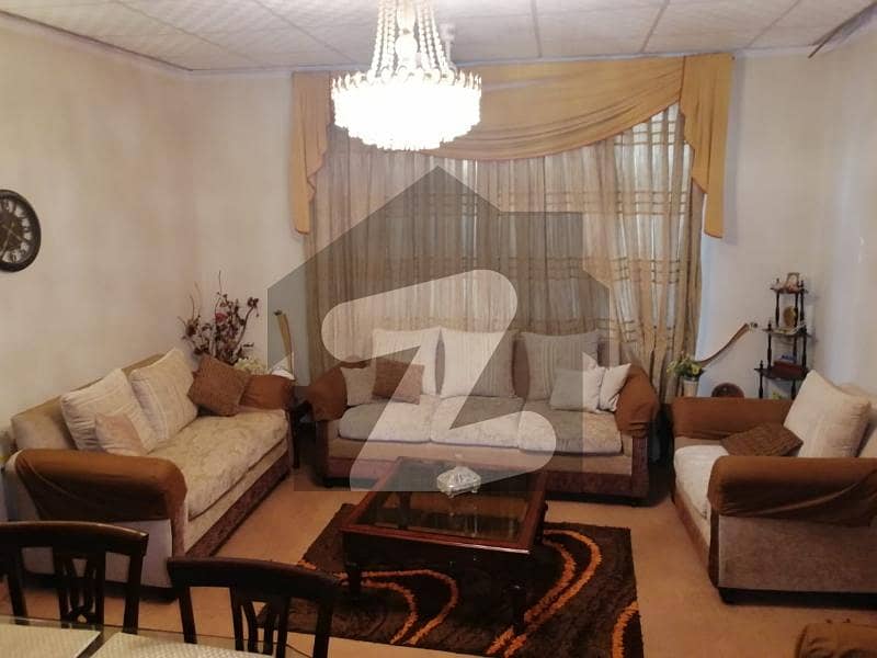 A Decent House For Sale G-8/2 A Decent House For Sale G-8/2