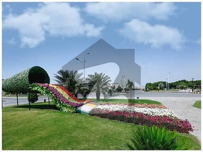 We Are Offering A 5 Marla Plot In Tauheed Block Bahria Town