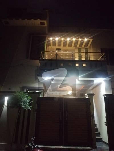 ہارون ٹاؤن بہاولپور میں 3 کمروں کا 5 مرلہ مکان 1.3 کروڑ میں برائے فروخت۔