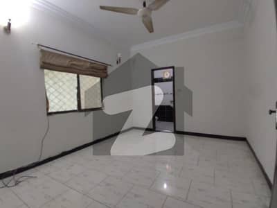 Clifton Block 5, 1600 Sqft Apartment For Sale